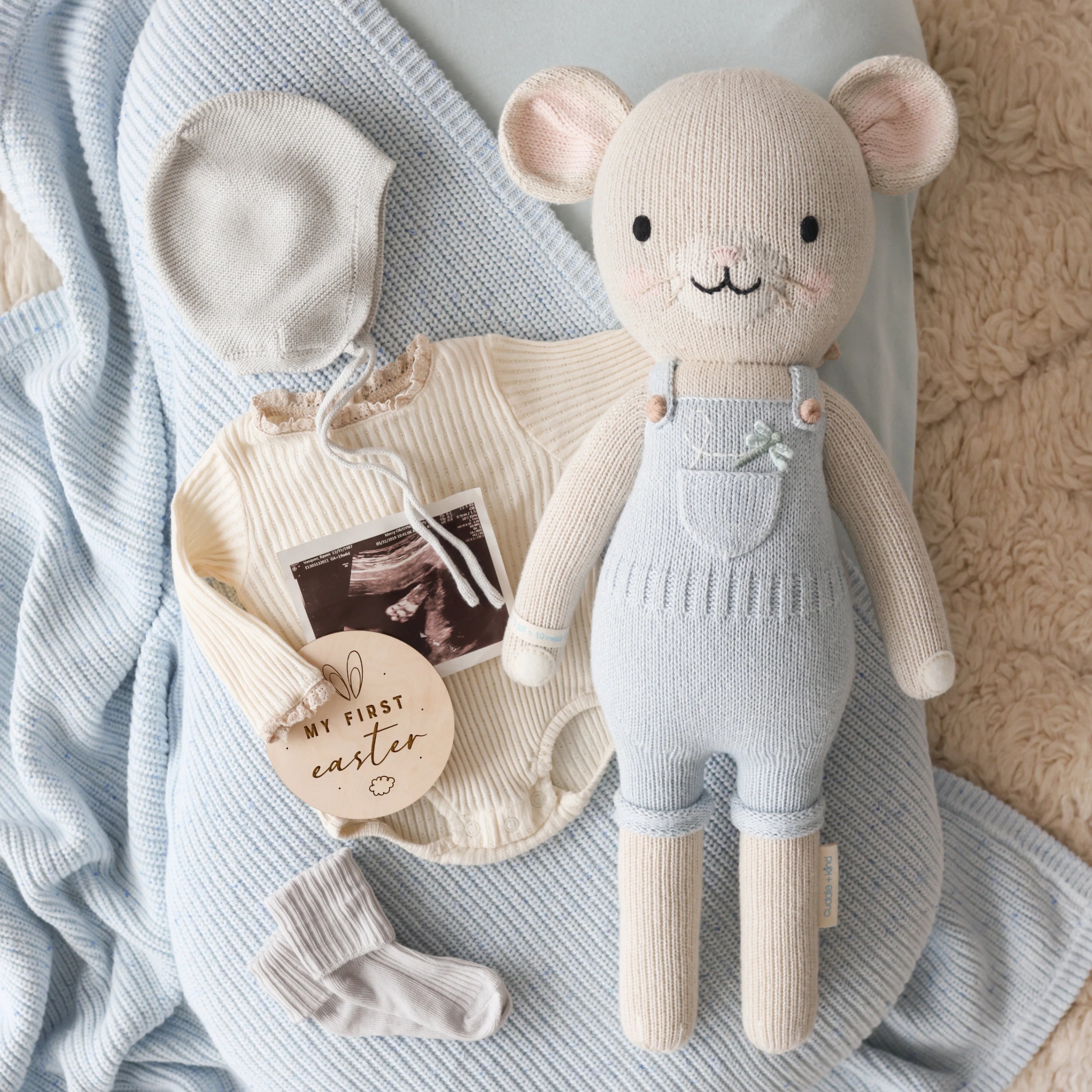 Cuddle and Kind Bailey the Mouse