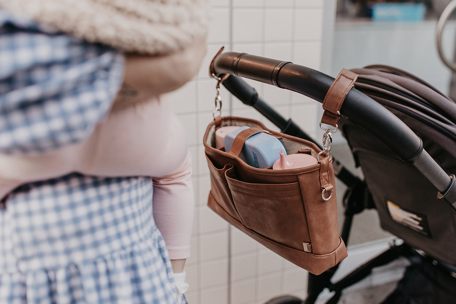 Oioi Signature Pram Caddy Vegan Leather (tan)
