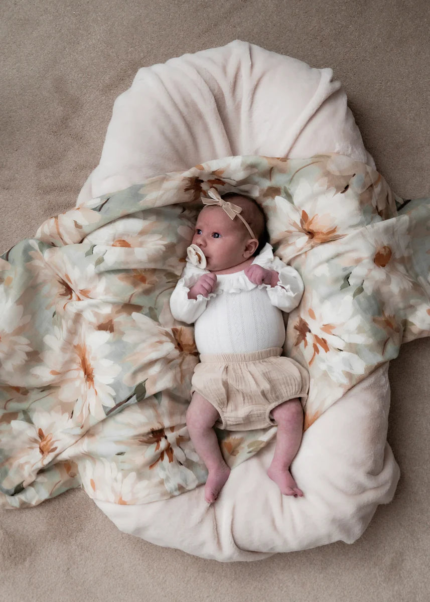Pop Ya Tot Fringed Everlasting Swaddle