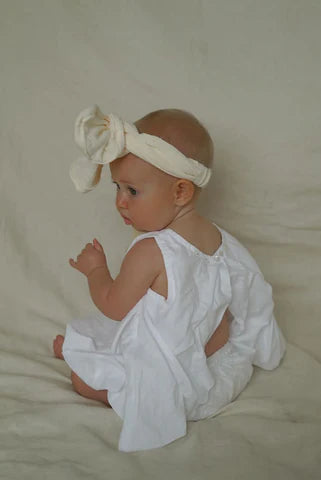 Mae and Rae Broderie Lace Topknot (cream)