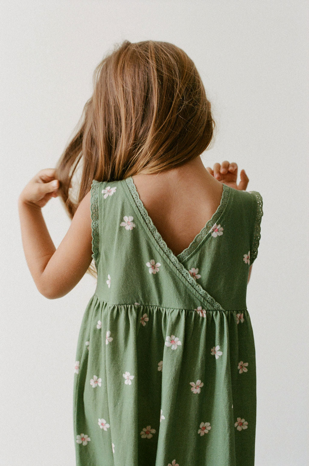 Illoura Eden Dress (field daisy print)