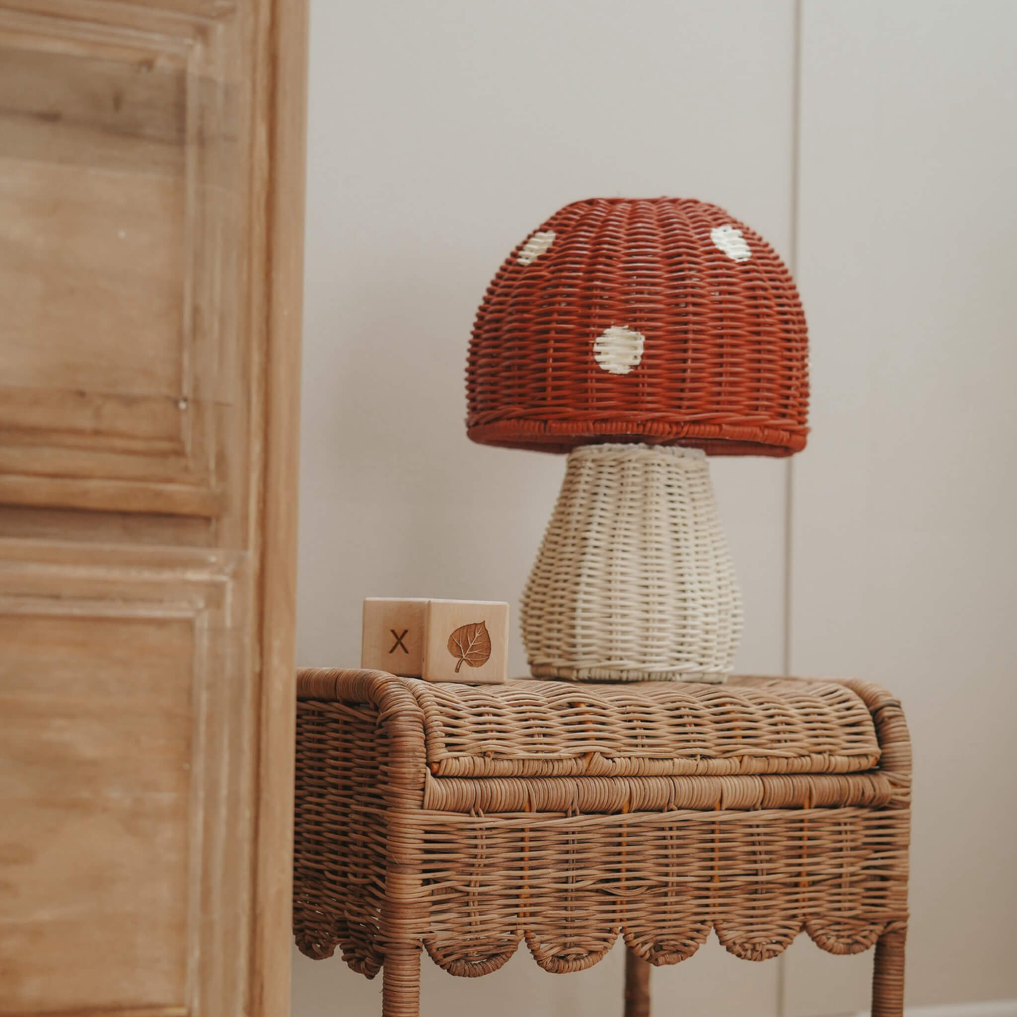 Olli Ella Toadstool Lamp (red/chalk)