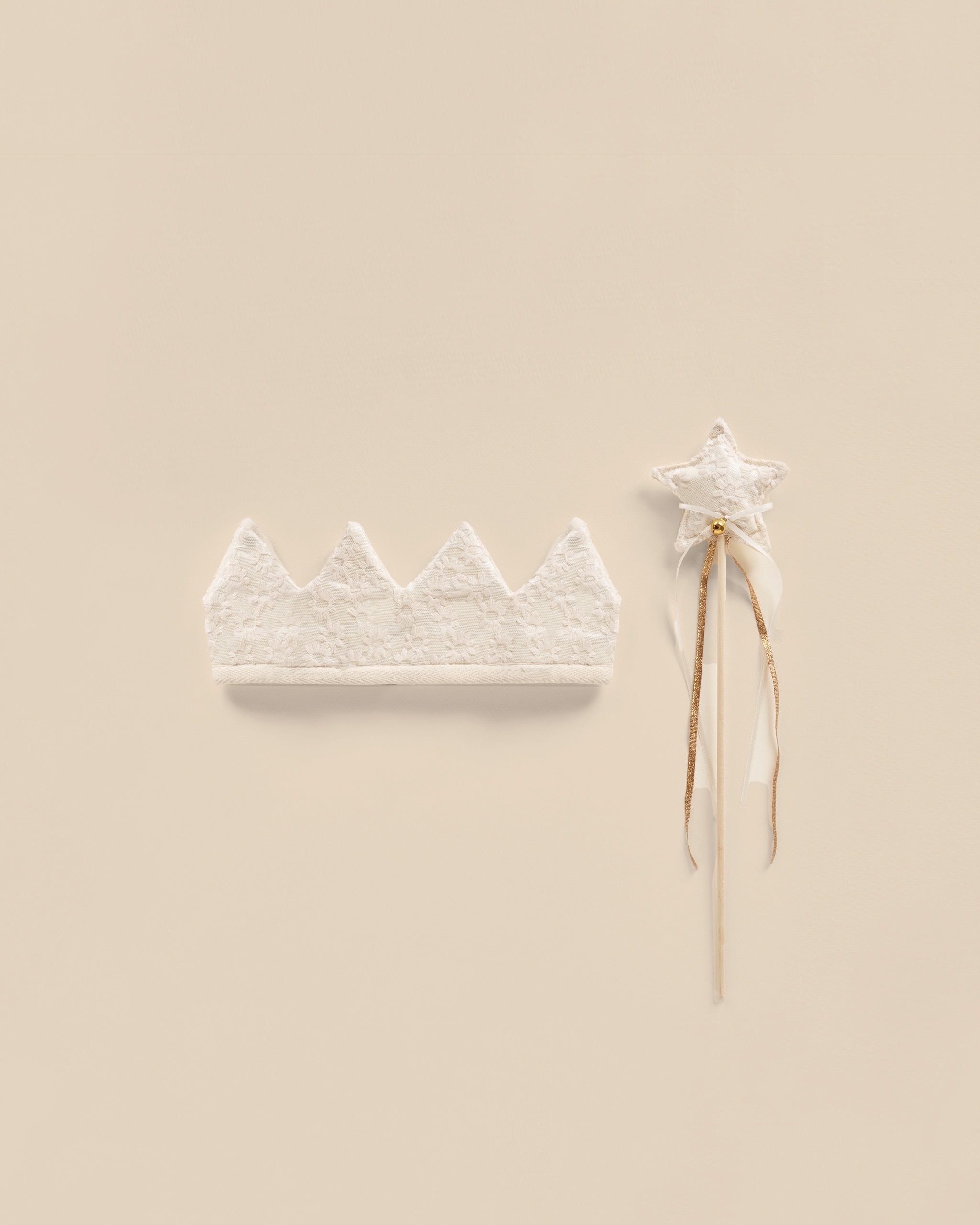Nora Lee Crown and Wand (daisy embroidery)