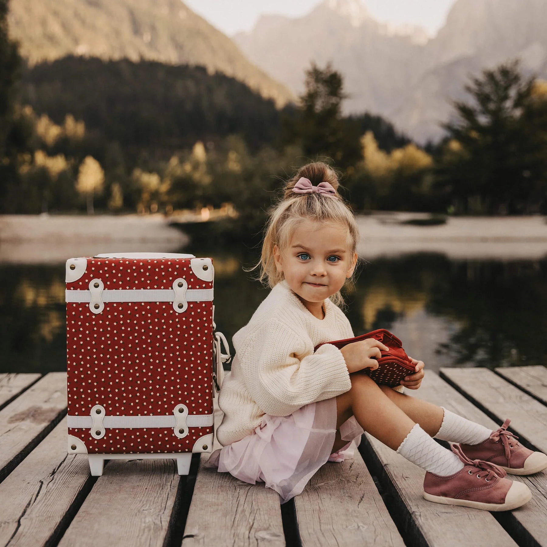 Olli Ella See Ya Suitcase Sweetheart Red