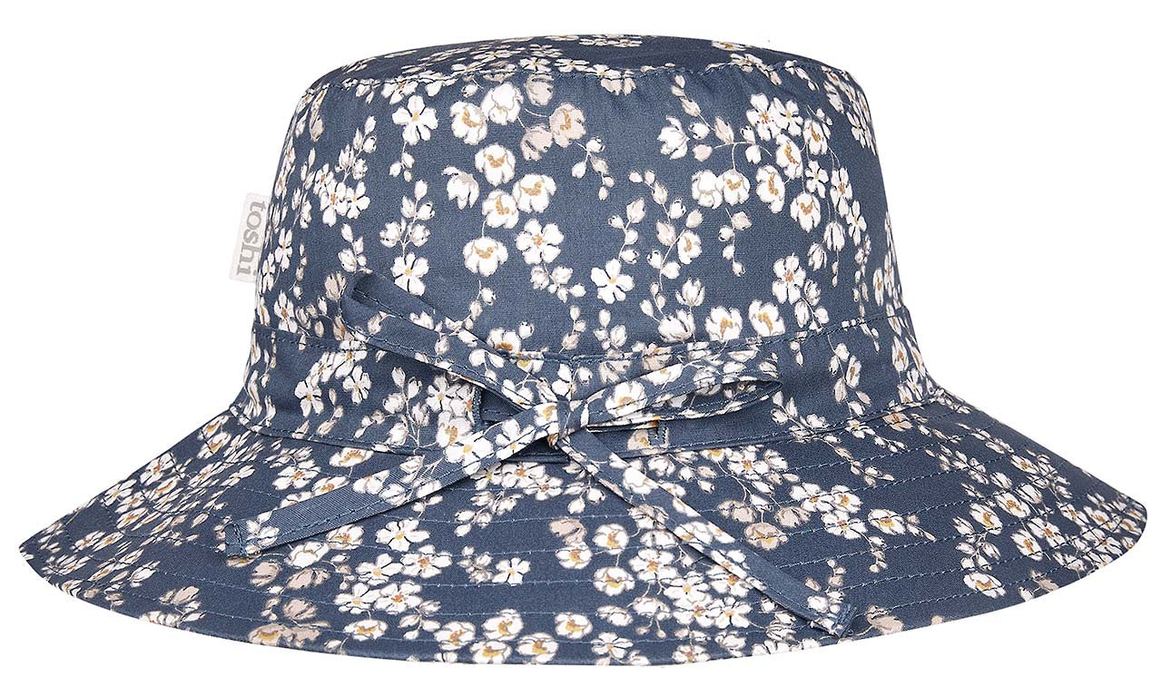 Toshi Sunhat Stephanie (moonlight)