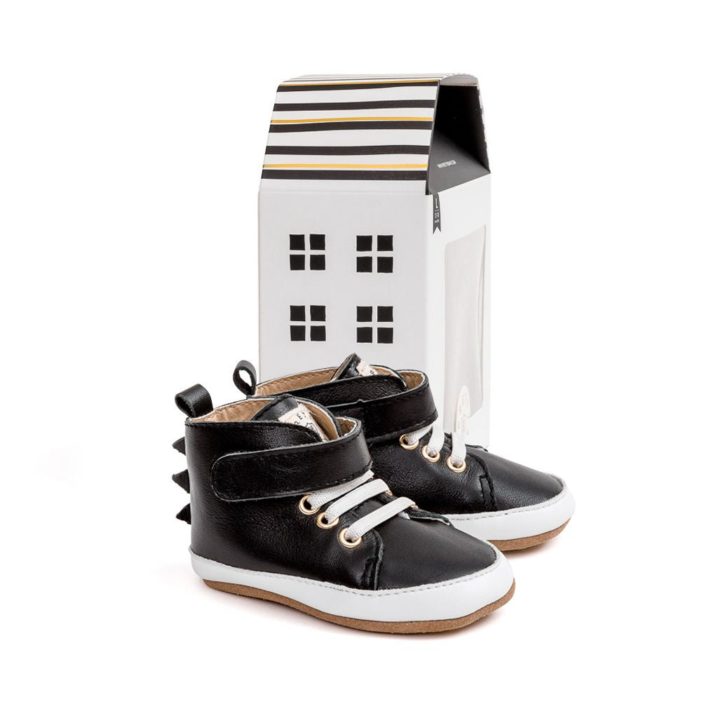Pretty Brave Hi-Top (black dragon)