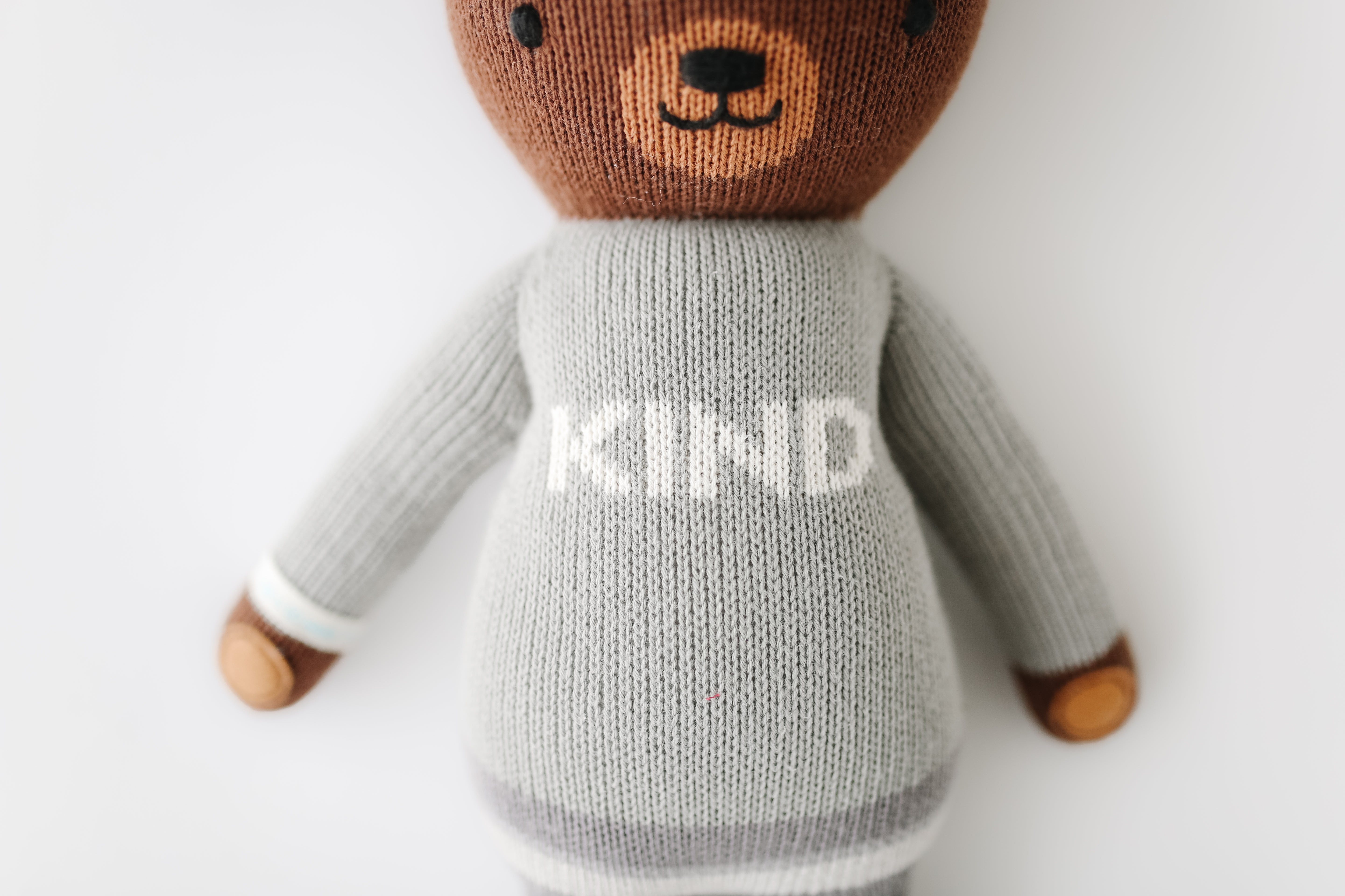 Cuddle and Kind Oliver the Bear