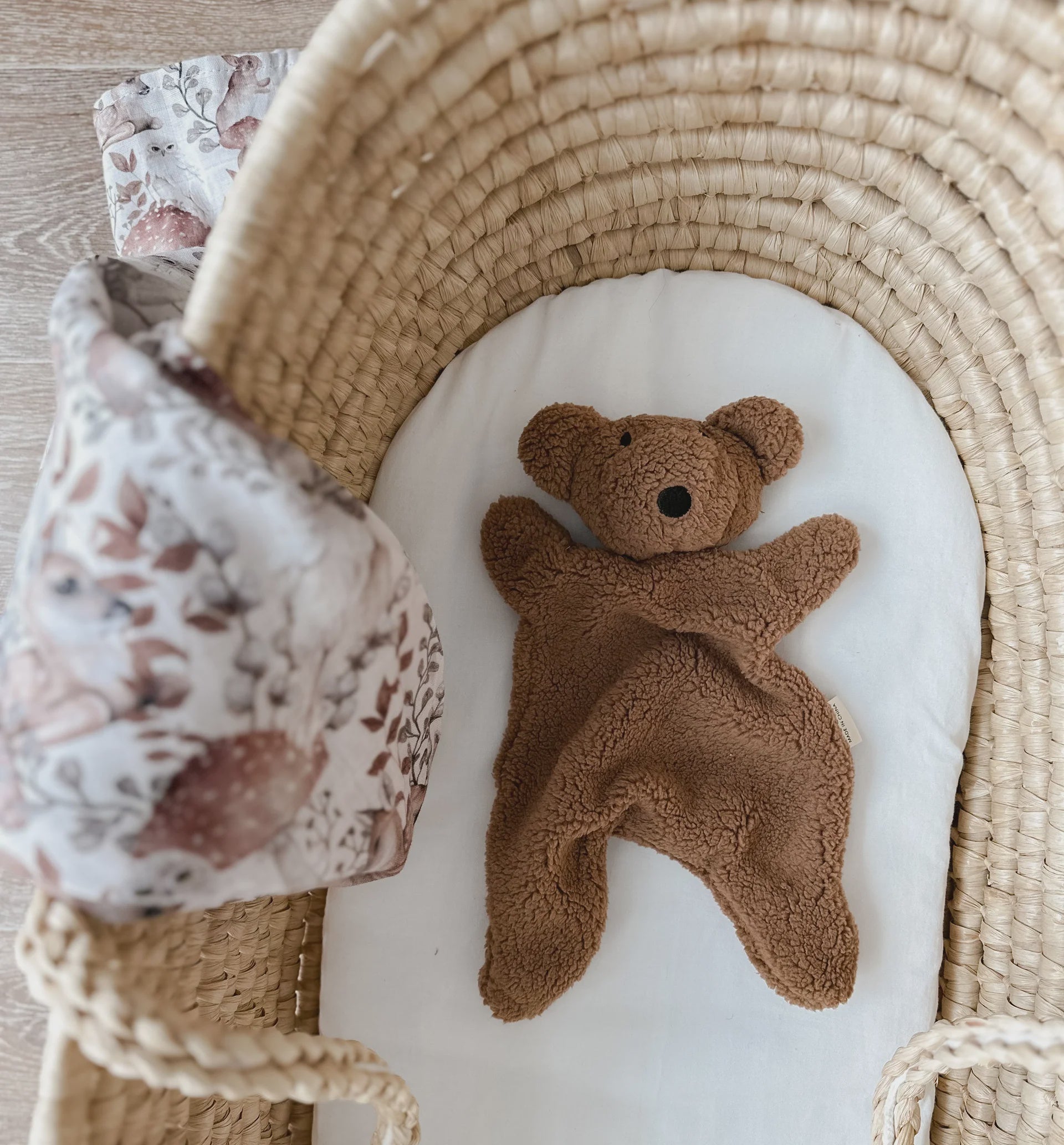 Pop ya tot Little Teddy Comforter Toy
