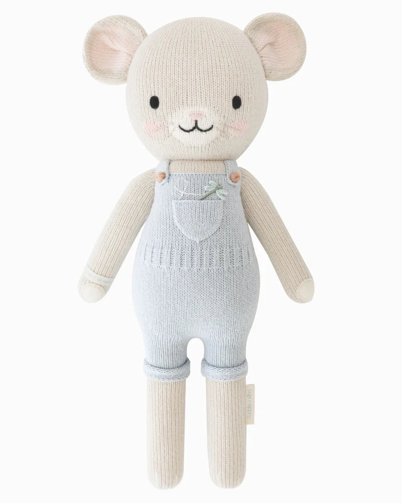 Cuddle and Kind Bailey the Mouse