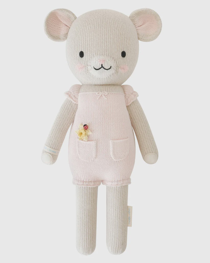 Cuddle and Kind Beatrice the Mouse(blush)