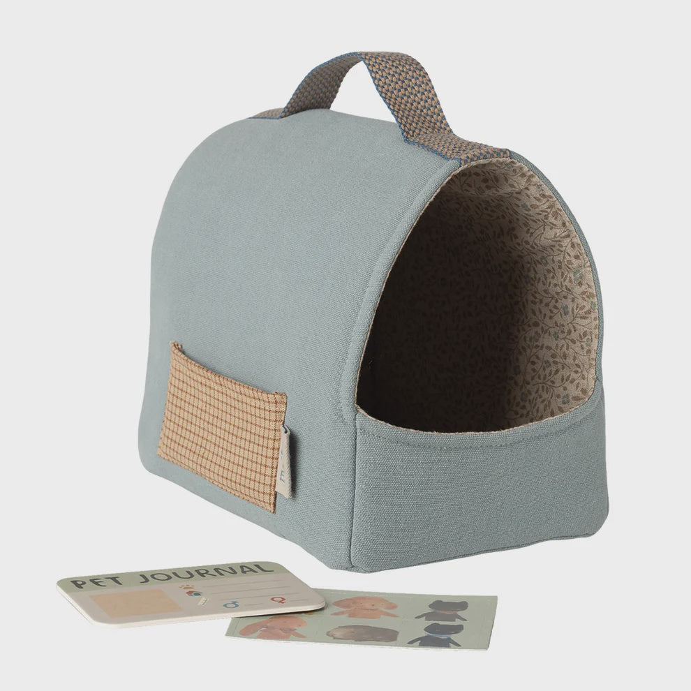 Maileg Pet Carrier (dusty blue)