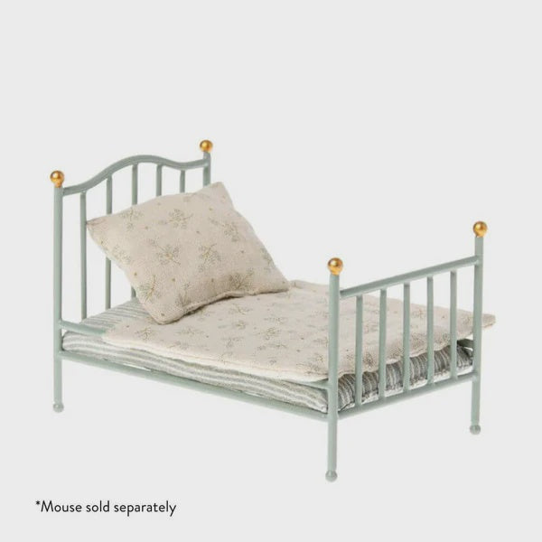 Maileg Mouse Vintage Bed (mint)