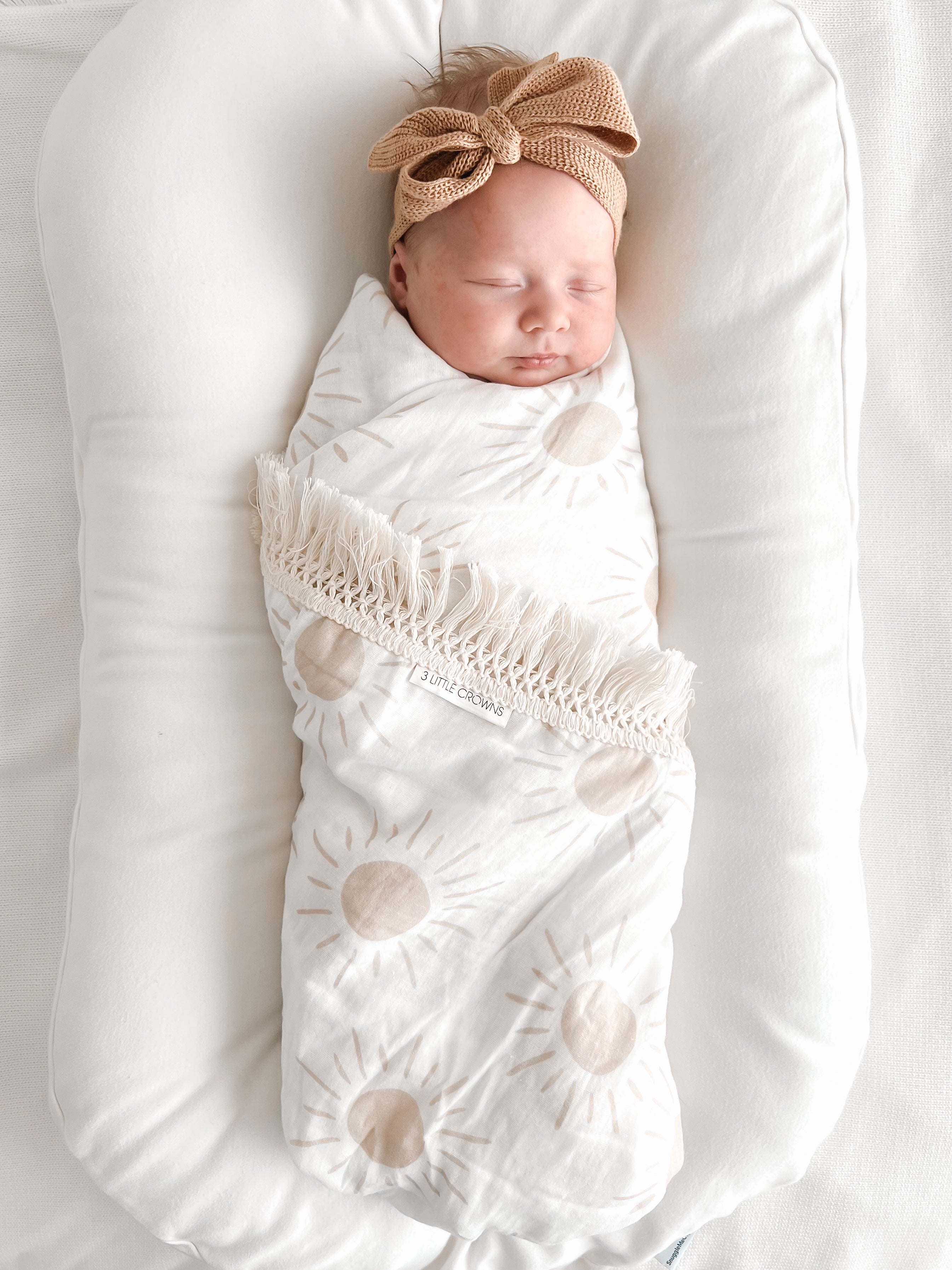 3 Little Crowns Fringe Swaddle Blanket (sun)