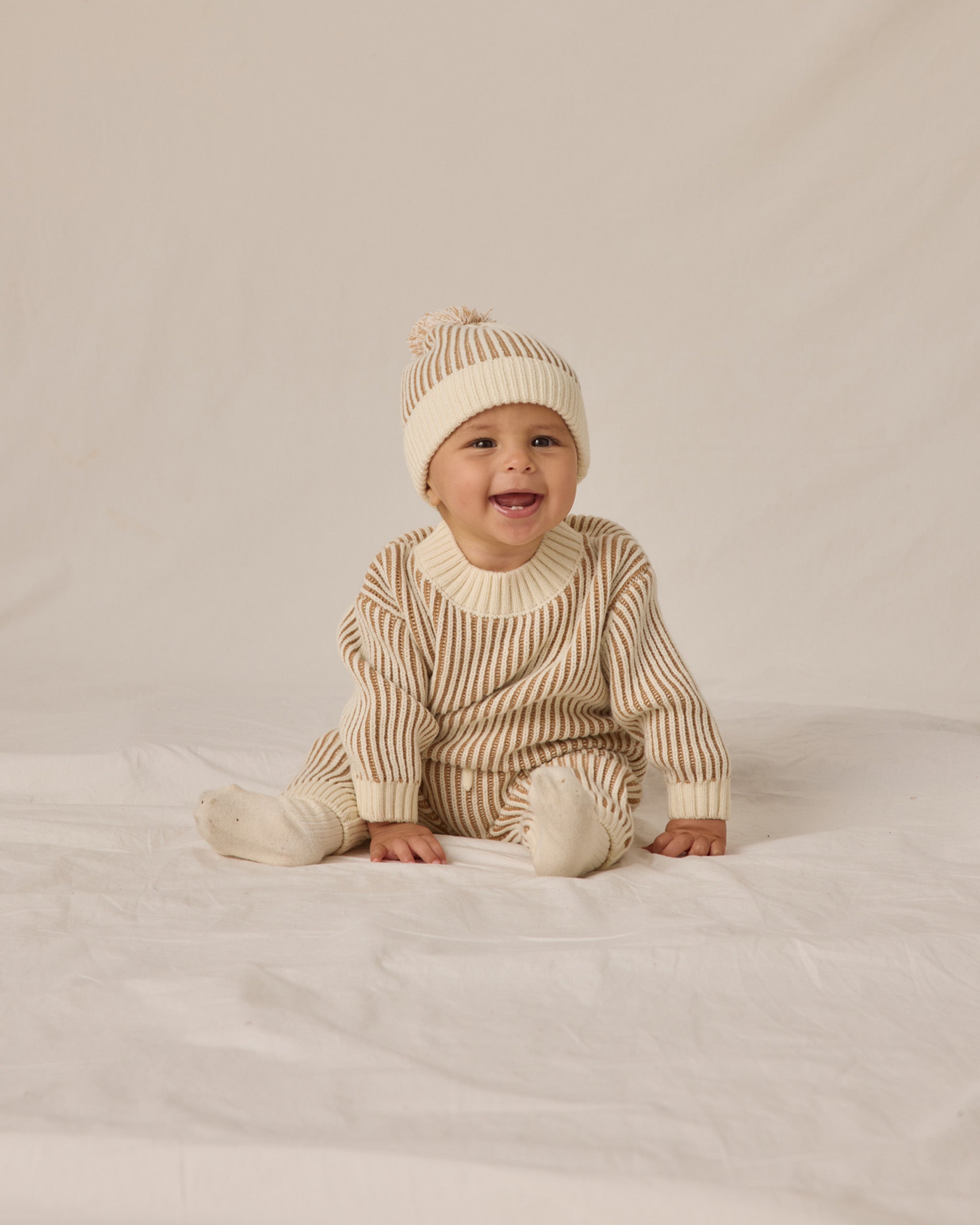 Quincy Mae Relaxed Knit Sweater (gold)