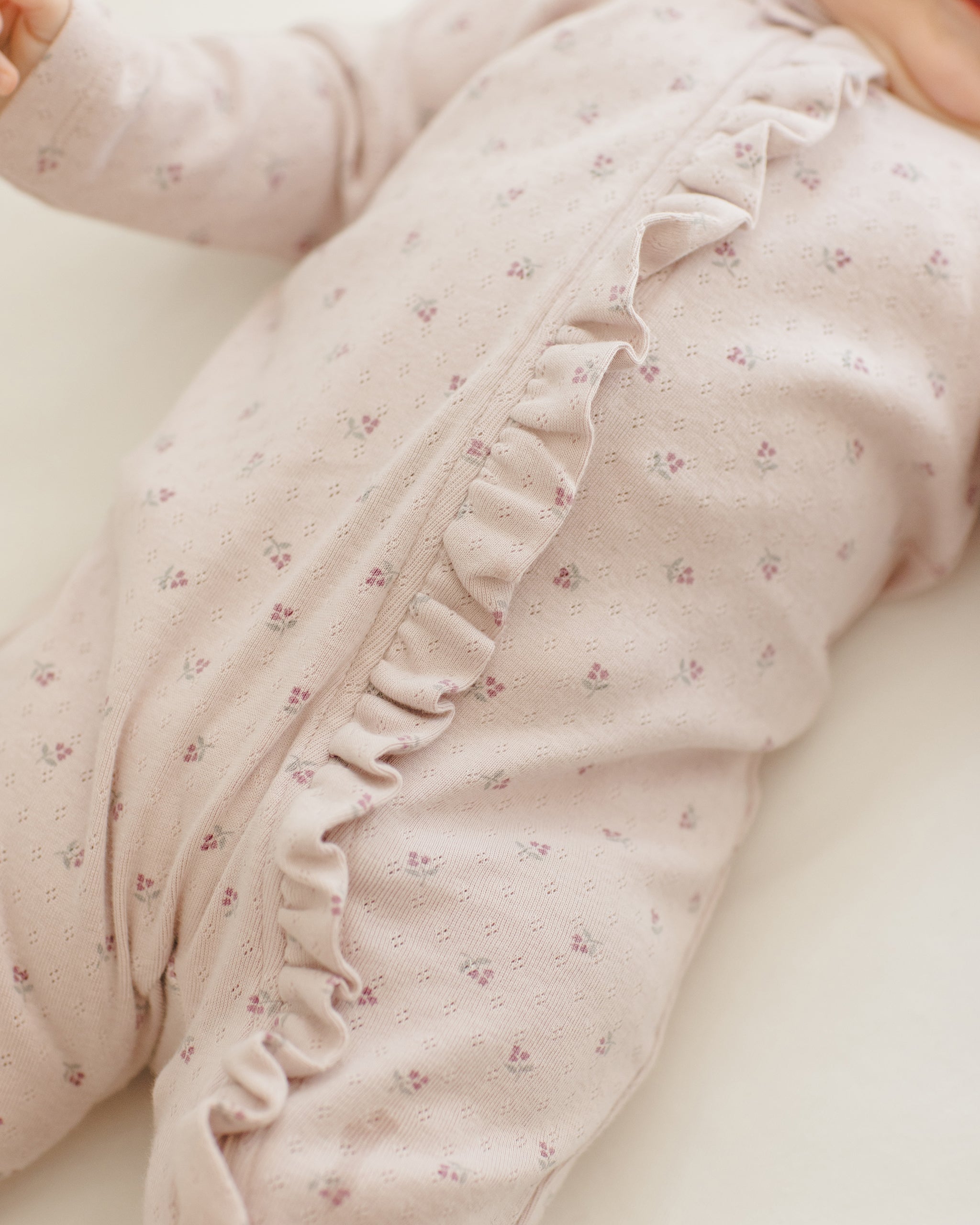 Quincy Mae Ruffle Jumpsuit (lilac ditsy)