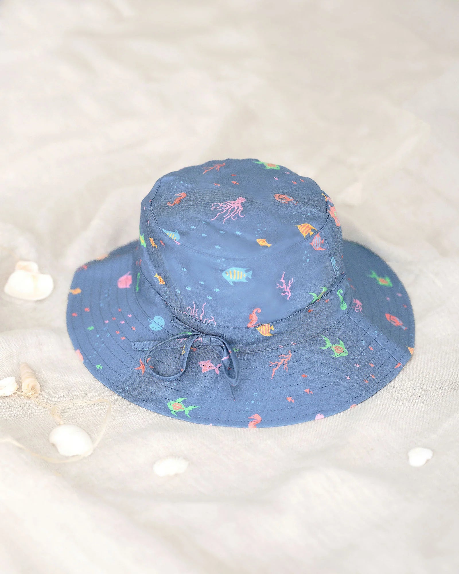 Toshi Sunhat Dreaming (seahorses)