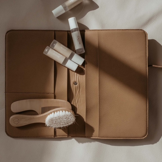 Baisik Nappy Wallet (tan)