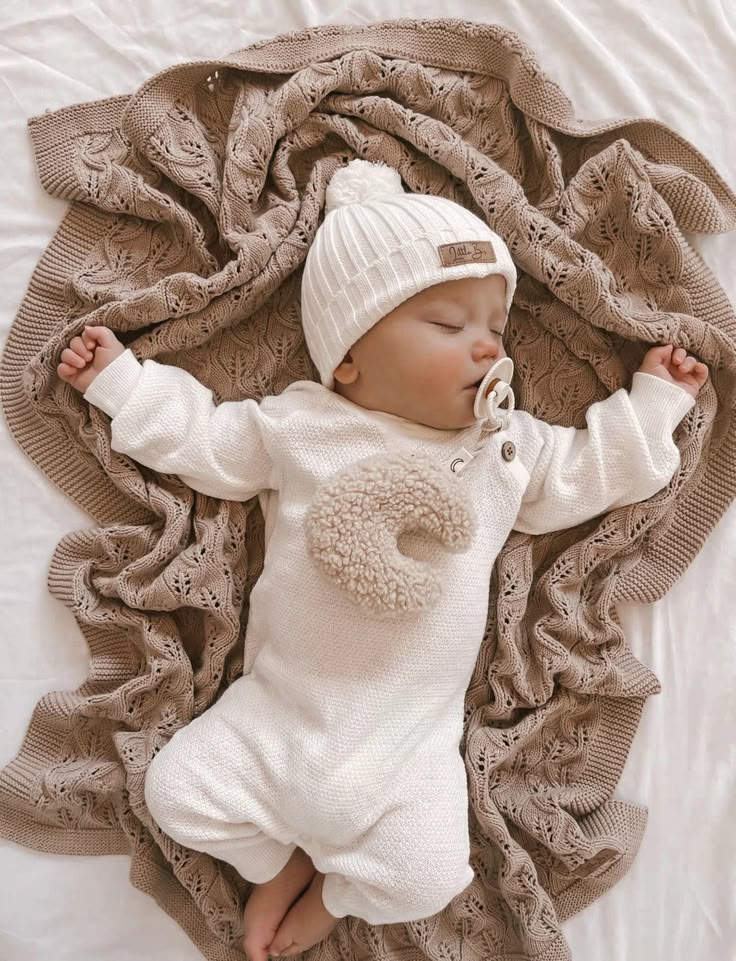 Little B's Nursery Snap Up Romper (milk)