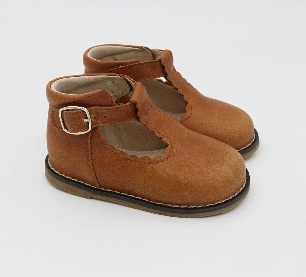 Little Ma Zoes Hi Top T-Bar (chocolate)