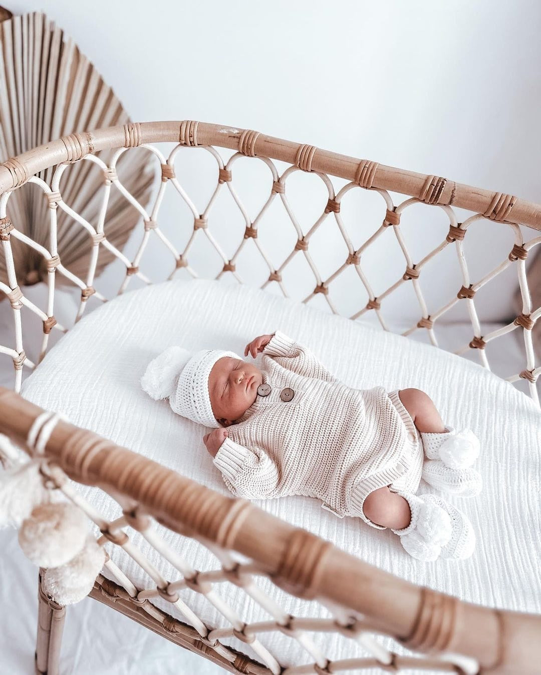 3 Little Crowns Textured Knit Bodysuit Newborn  (oat)