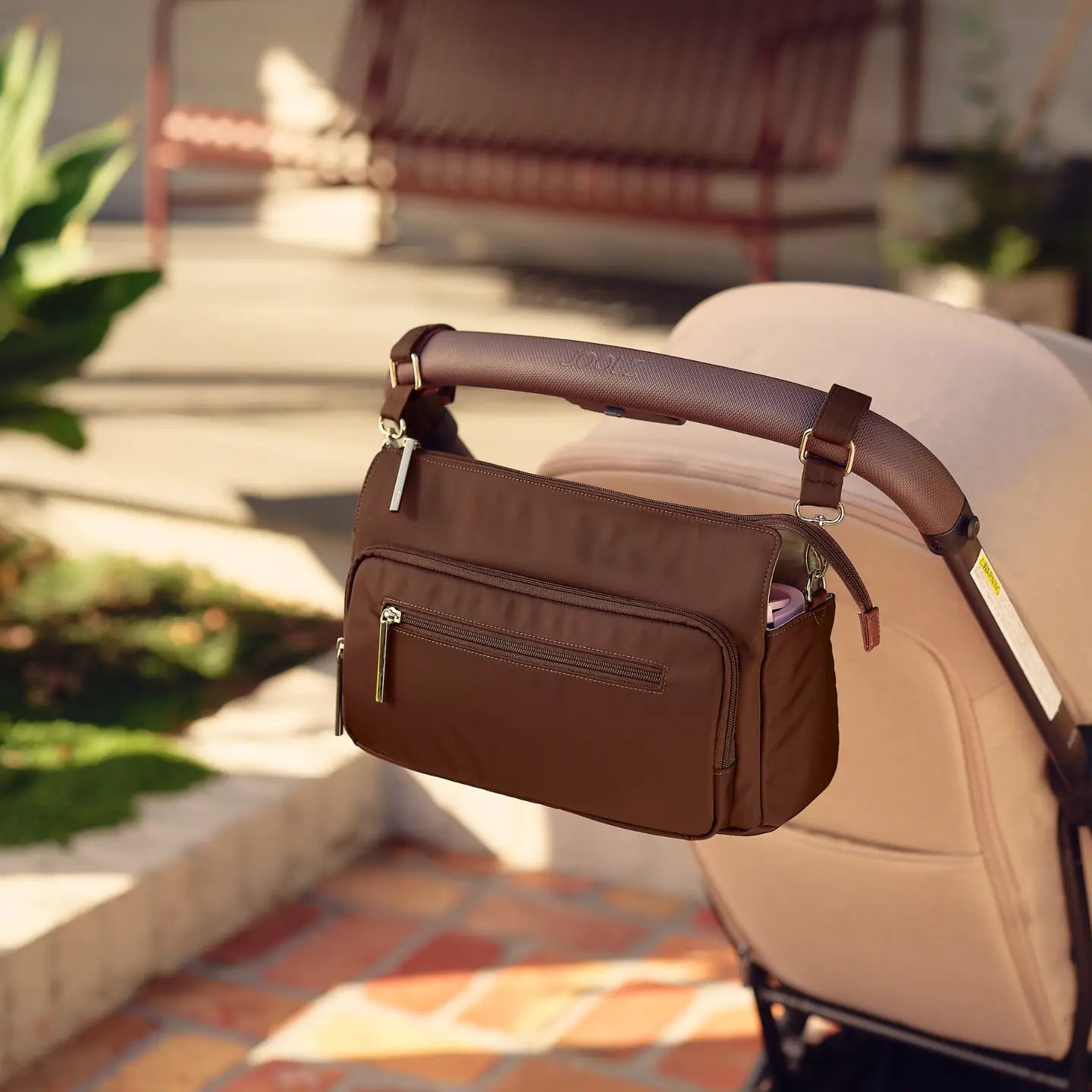 Oioi Multitasker Pram Caddy 2.0 Nylon (chocolate)