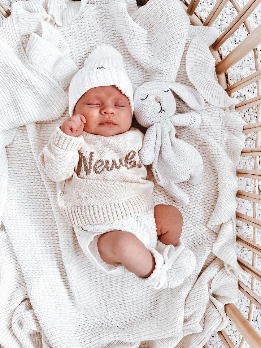 3 Little Crowns Textured Knit Beanie (ivory)