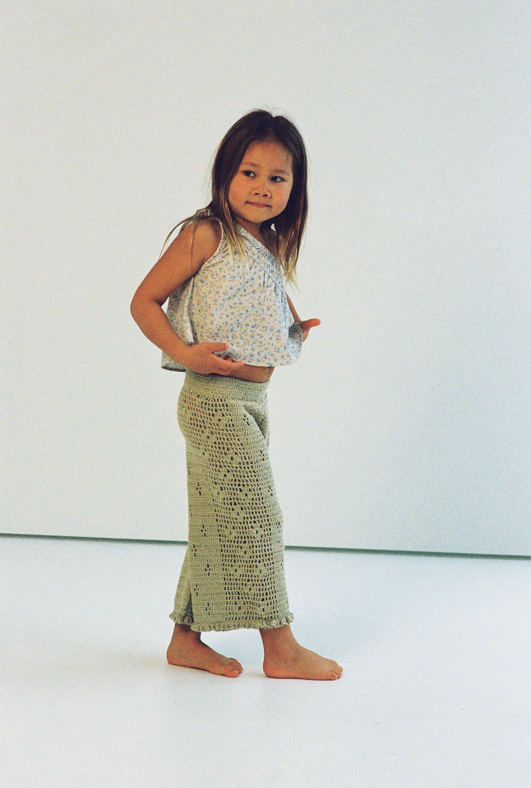 Illoura Filet Crochet Pants (moss)